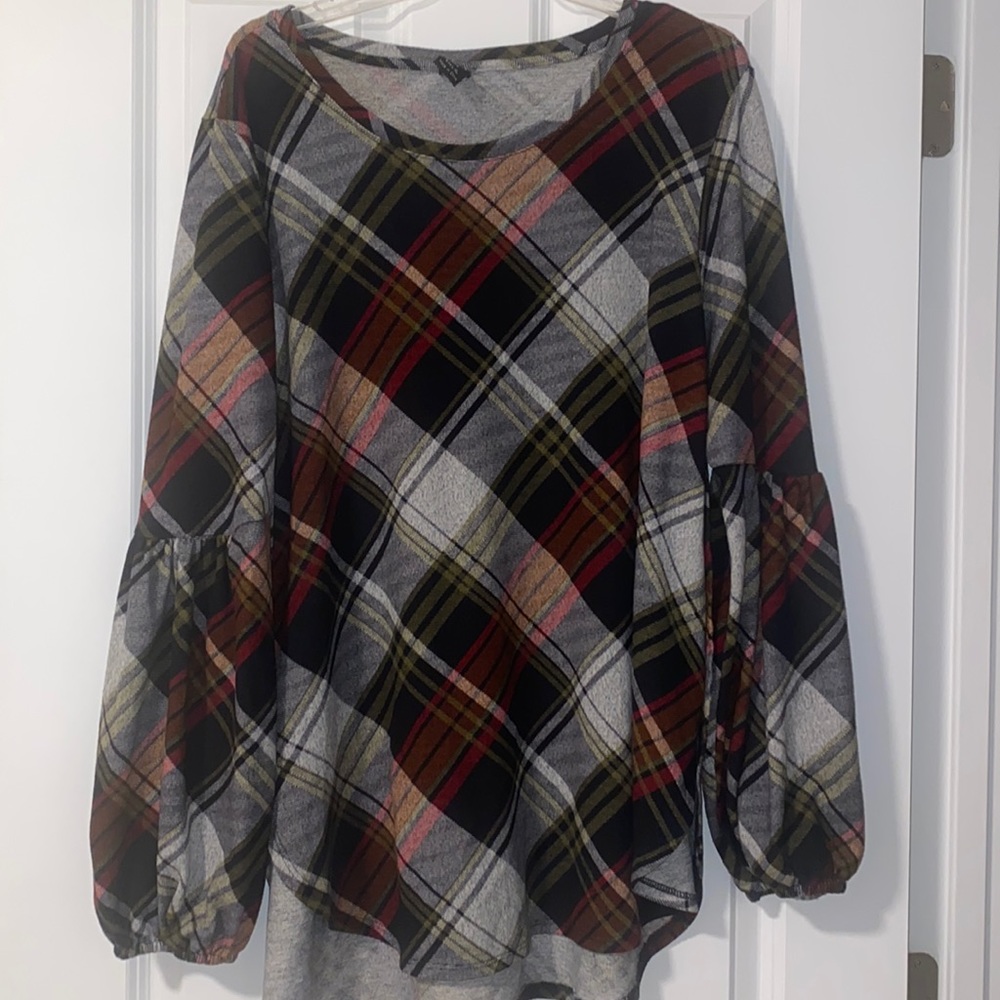 Plaid top